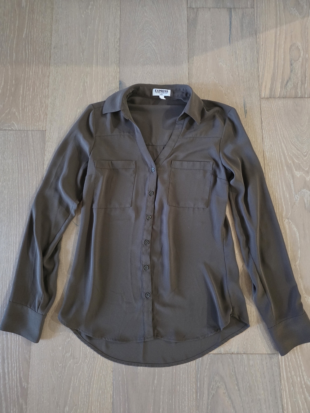 Express Women's Long-Sleeve Button-Front Shirt in Olive